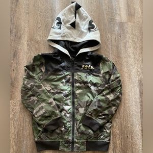 Boys size 8 sporty fall/spring Dinosaur Jacket